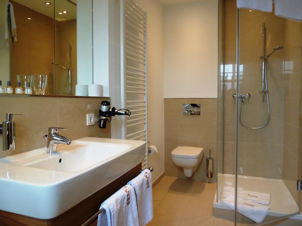 Hotel Saline 3 Budingen Bagian luar foto
